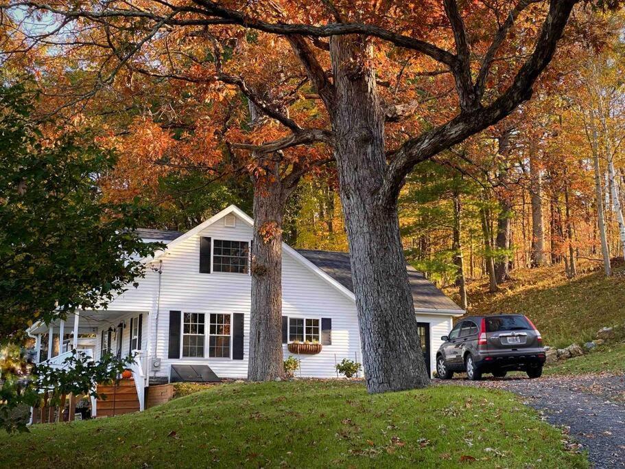 Cozy Cottage, Hot Tub, Fire Pit, 15Min To Hudson And Hiking كاتسكيل المظهر الخارجي الصورة