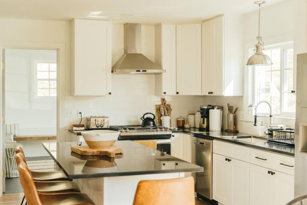 Cozy Cottage, Hot Tub, Fire Pit, 15Min To Hudson And Hiking كاتسكيل المظهر الخارجي الصورة